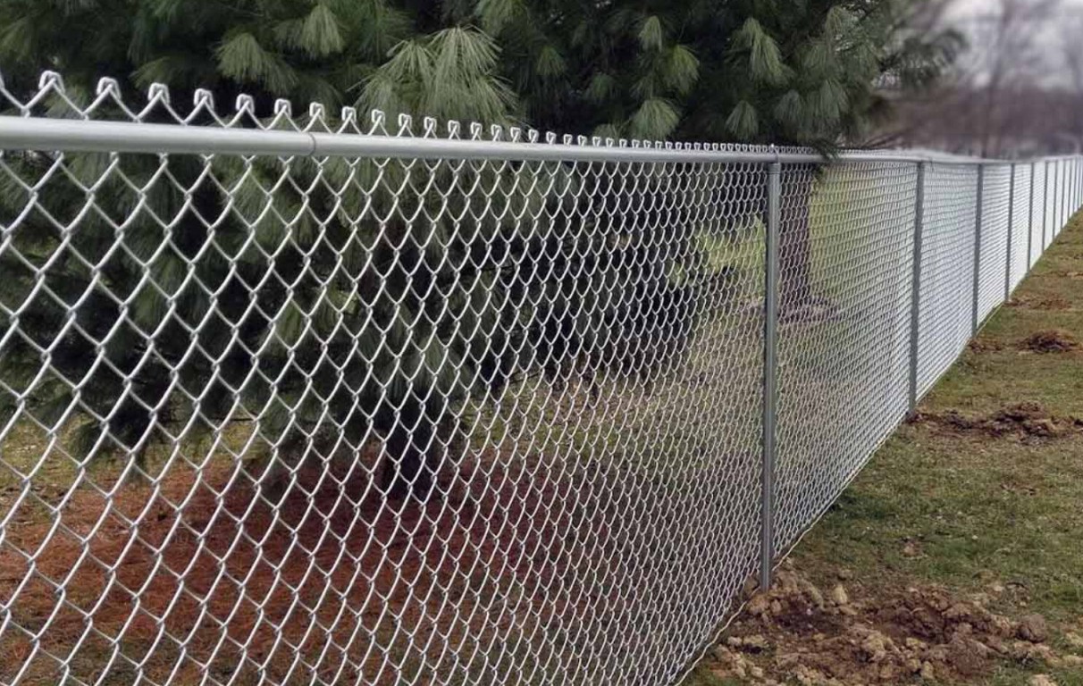 Galvanized chain-link fencing in Santa Clara, CA